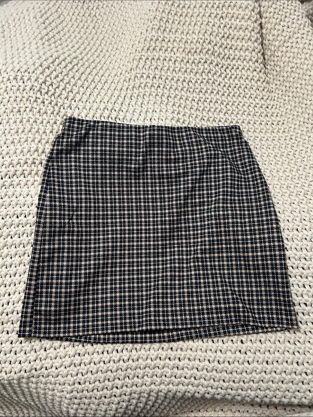 H&M Black and White Plaid Mini Skirt